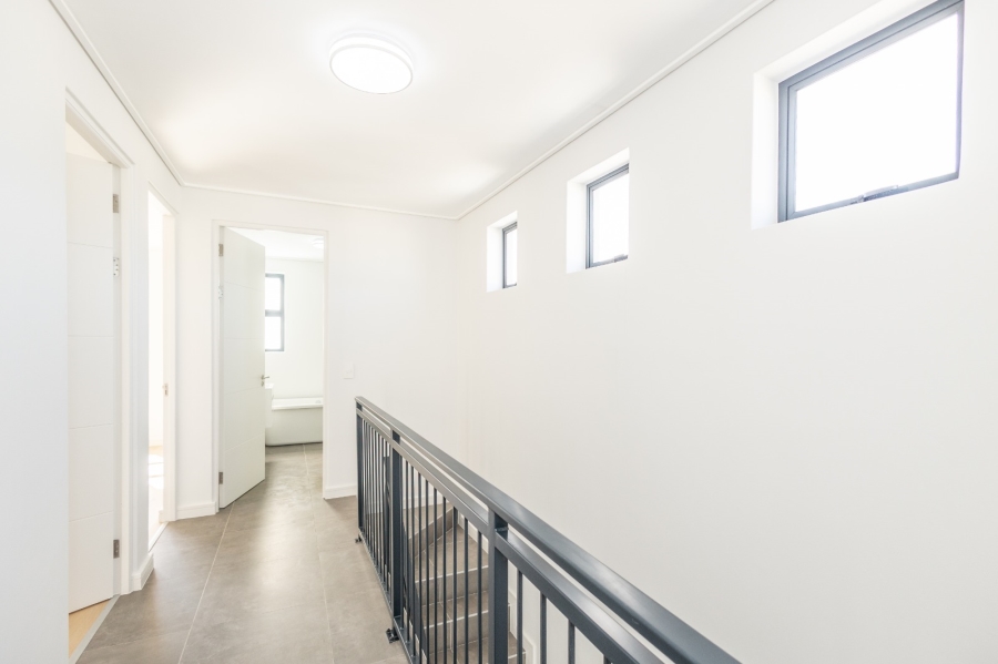 To Let 3 Bedroom Property for Rent in Le Coste Estate Western Cape